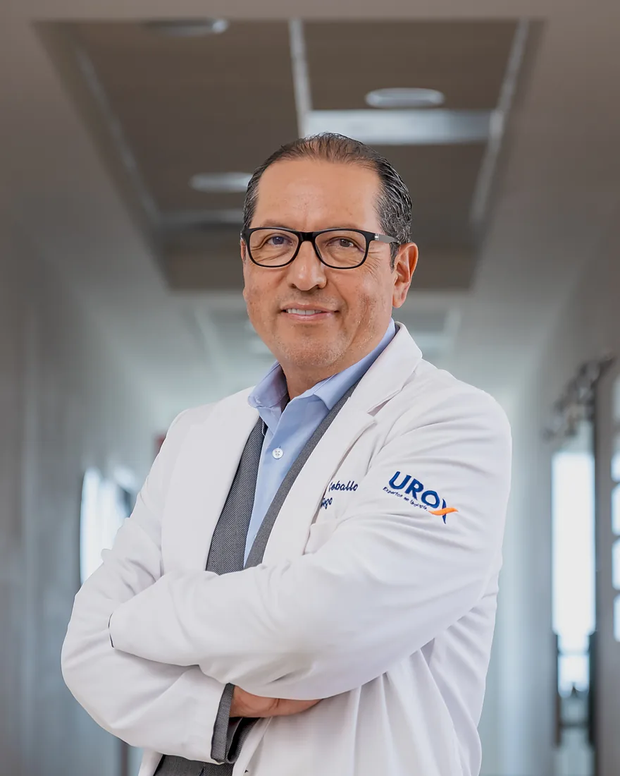 Dr. Néstor Ceballos